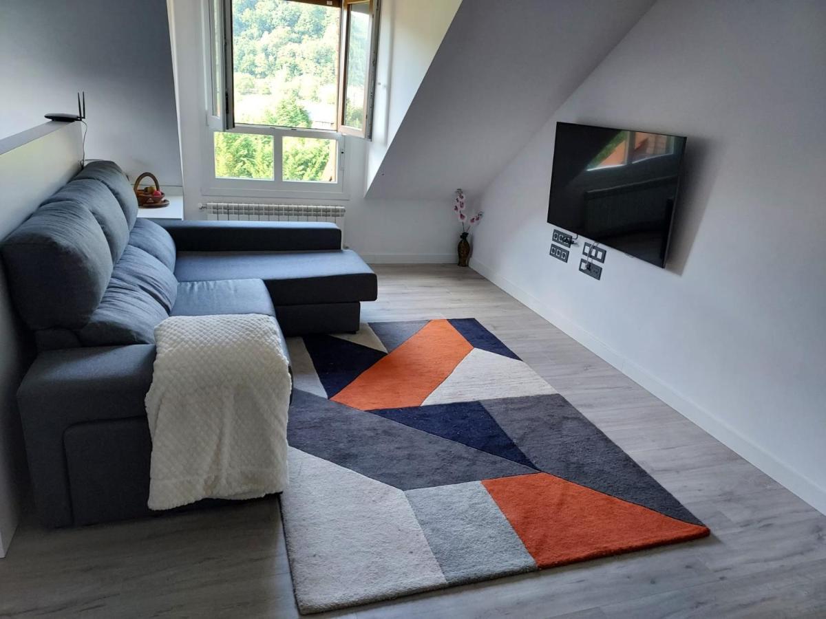 Piso La Fuente Apartment Cangas de Onis Bagian luar foto